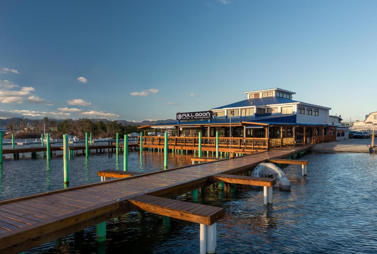 Full Moon Hotel & Restaurant 萨利纳斯 外观 照片