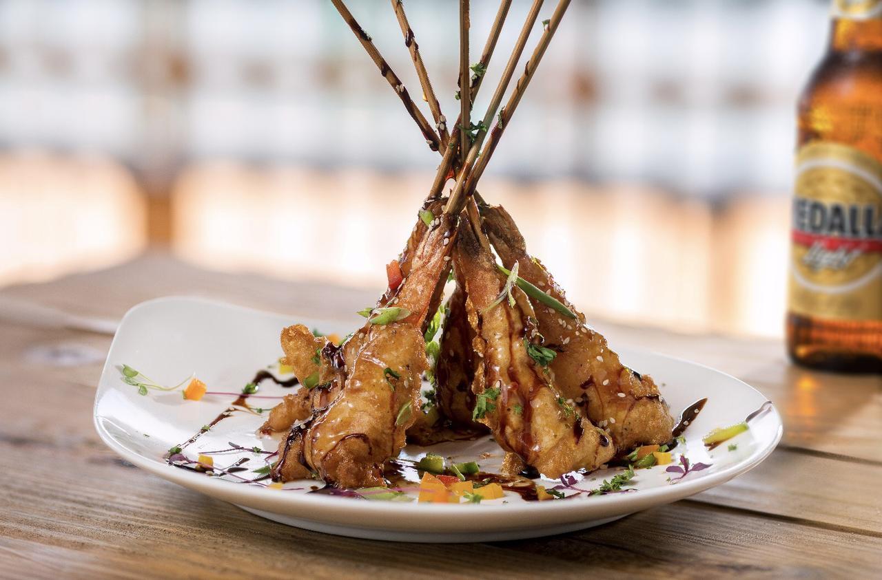 Full Moon Hotel & Restaurant 萨利纳斯 外观 照片